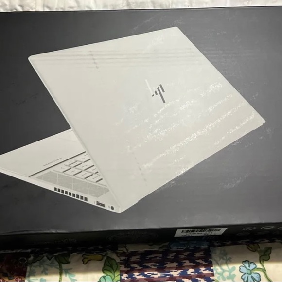 HP - ENVY 15.6" Touch-Screen Laptop - Intel Core i7 - 16GB Memory - 1TB SSD - Picture 1 of 5